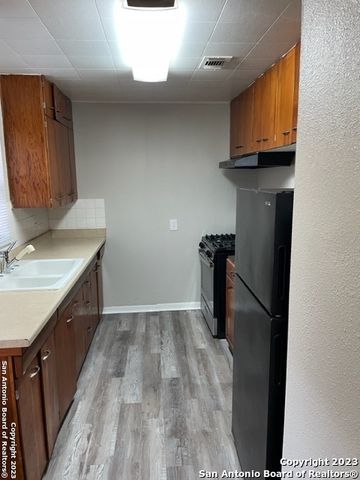 135 Newport, San Antonio, TX 78218