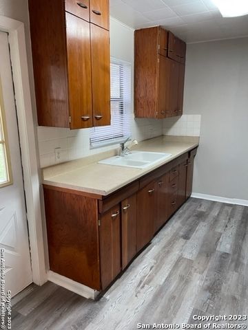 135 Newport, San Antonio, TX 78218