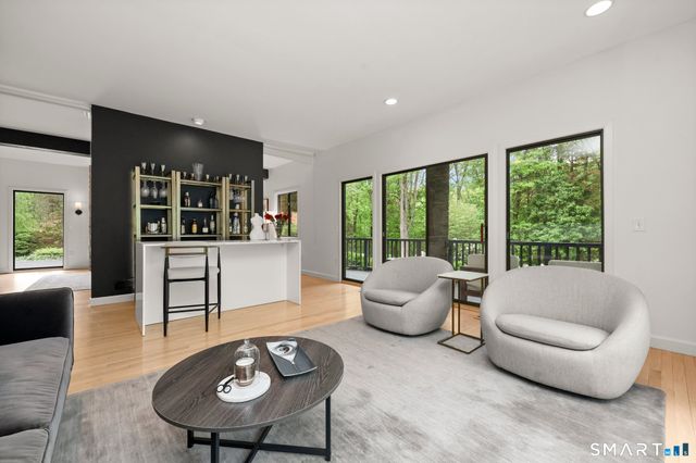 7 White Oak Lane, Weston, CT 06883