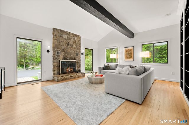 7 White Oak Lane, Weston, CT 06883