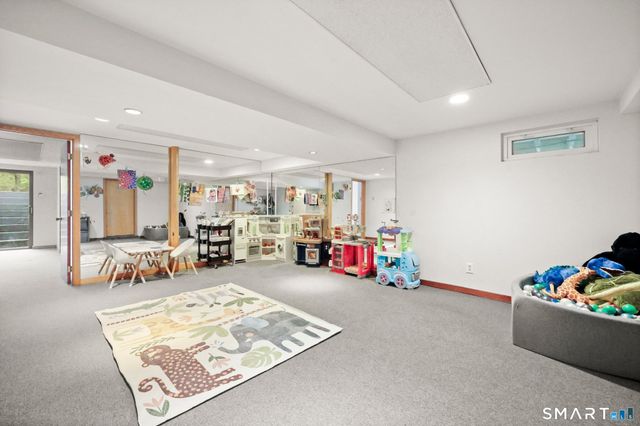 7 White Oak Lane, Weston, CT 06883