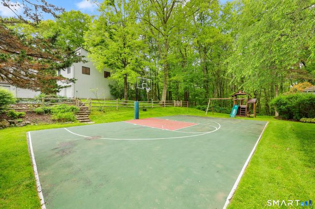 7 White Oak Lane, Weston, CT 06883