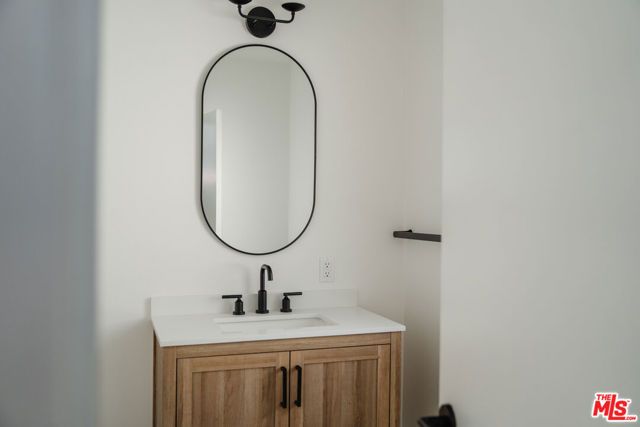 1147 Horn Avenue 5, West Hollywood, CA 90069