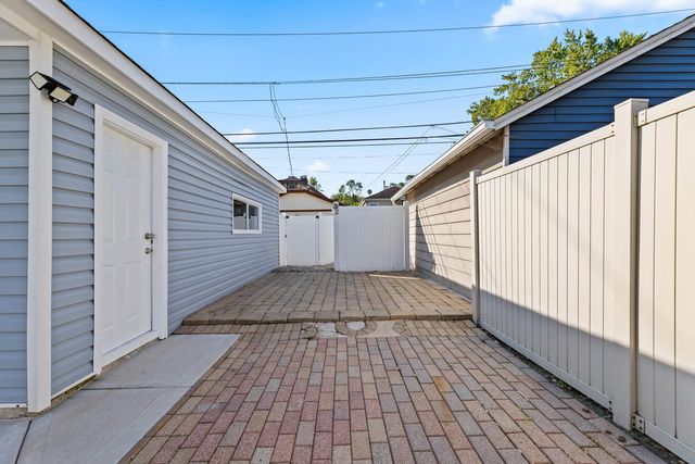 243 Waltham Street, Calumet City, IL 60409