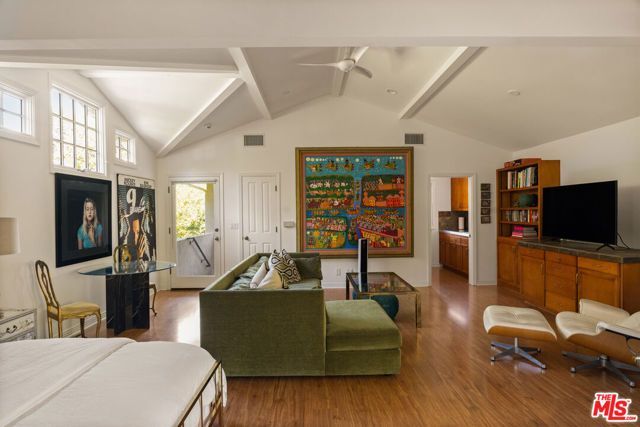 14161 Valley Vista Boulevard, Sherman Oaks, CA 91423