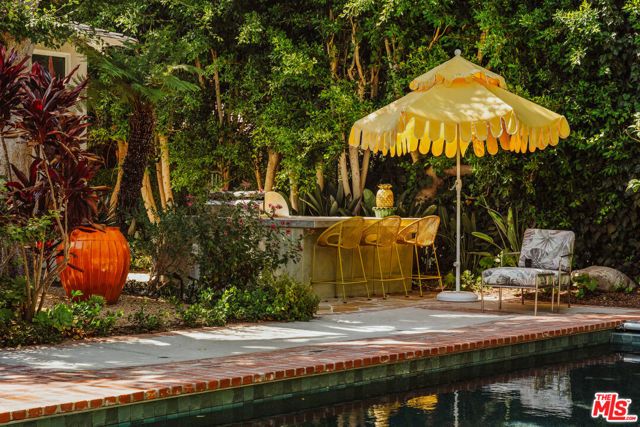 14161 Valley Vista Boulevard, Sherman Oaks, CA 91423