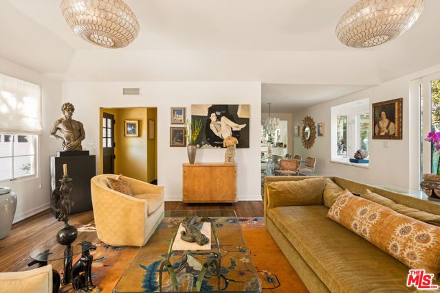 14161 Valley Vista Boulevard, Sherman Oaks, CA 91423