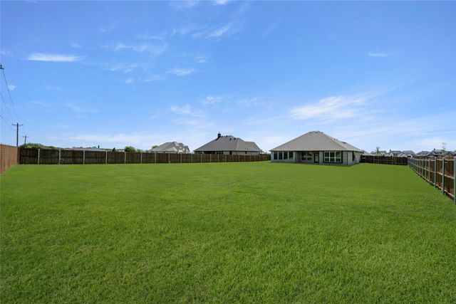 108 Red Fox Trail, Godley, TX 76044