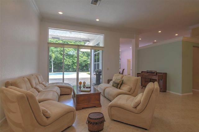 1125 Waterside Circle, Weston, FL 33327