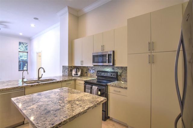 1125 Waterside Circle, Weston, FL 33327