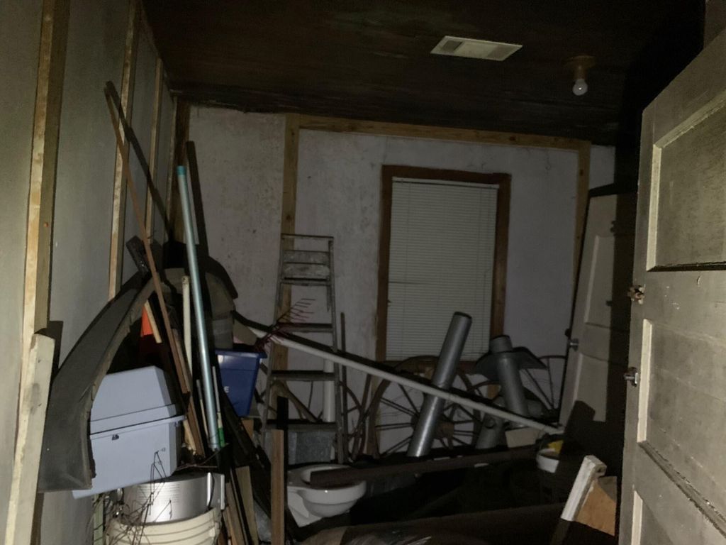 1911 TUBMAN HOME ROAD Road