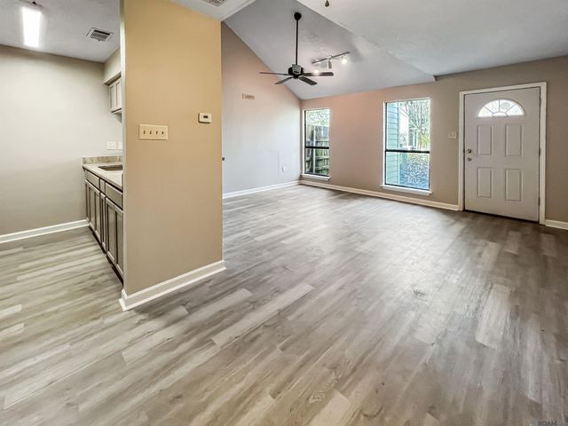 15722 Riverdale Ave, Baton Rouge, LA 70816