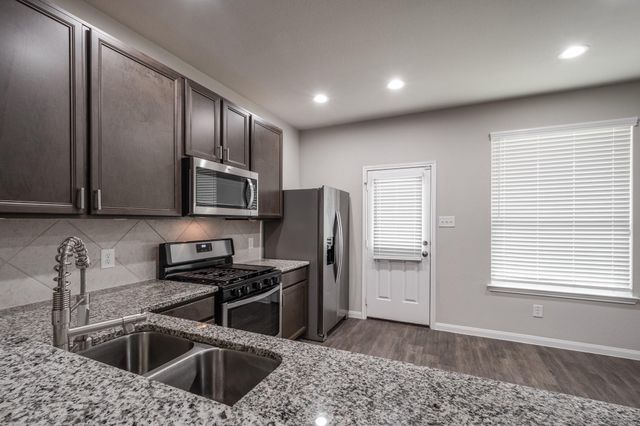 17542 Holroyd Road, Humble, TX 77346