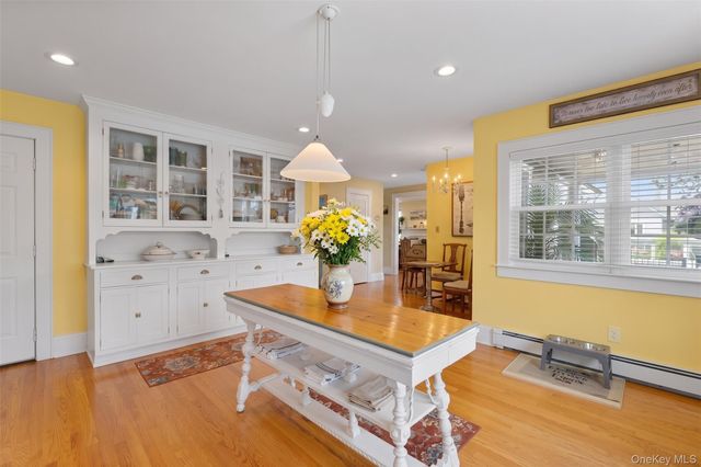 1 Dewey Avenue, Amityville, NY 11701