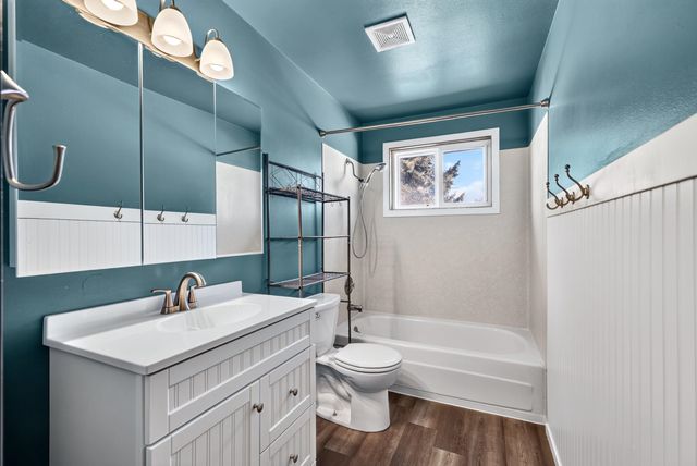 1927 E Hoffman Ave, Spokane Valley, WA 99207