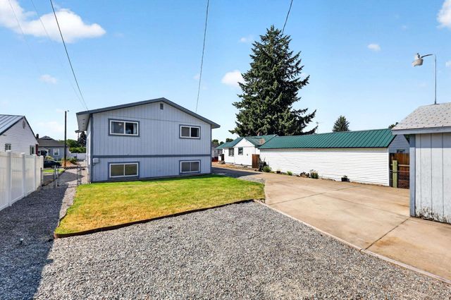 1927 E Hoffman Ave, Spokane Valley, WA 99207