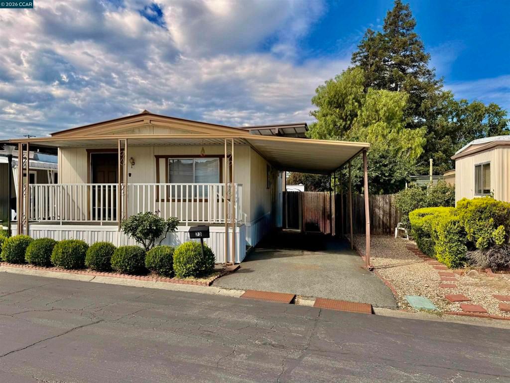 73 Donald LN, Concord, CA 94518