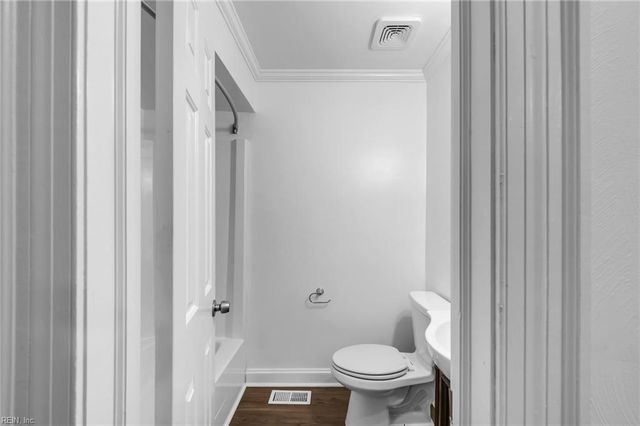 309 Middle Oaks DR, Chesapeake, VA 23322