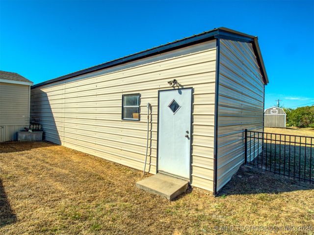 14108 Whispering Meadows Street, Kingston, OK 73439