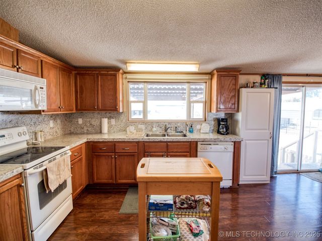 14108 Whispering Meadows Street, Kingston, OK 73439