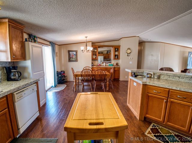 14108 Whispering Meadows Street, Kingston, OK 73439