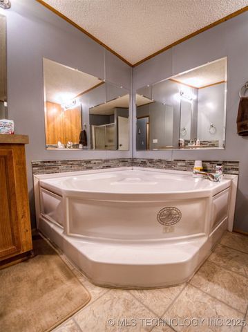 14108 Whispering Meadows Street, Kingston, OK 73439