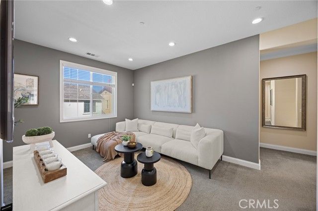 177 Compass, Irvine, CA 92618