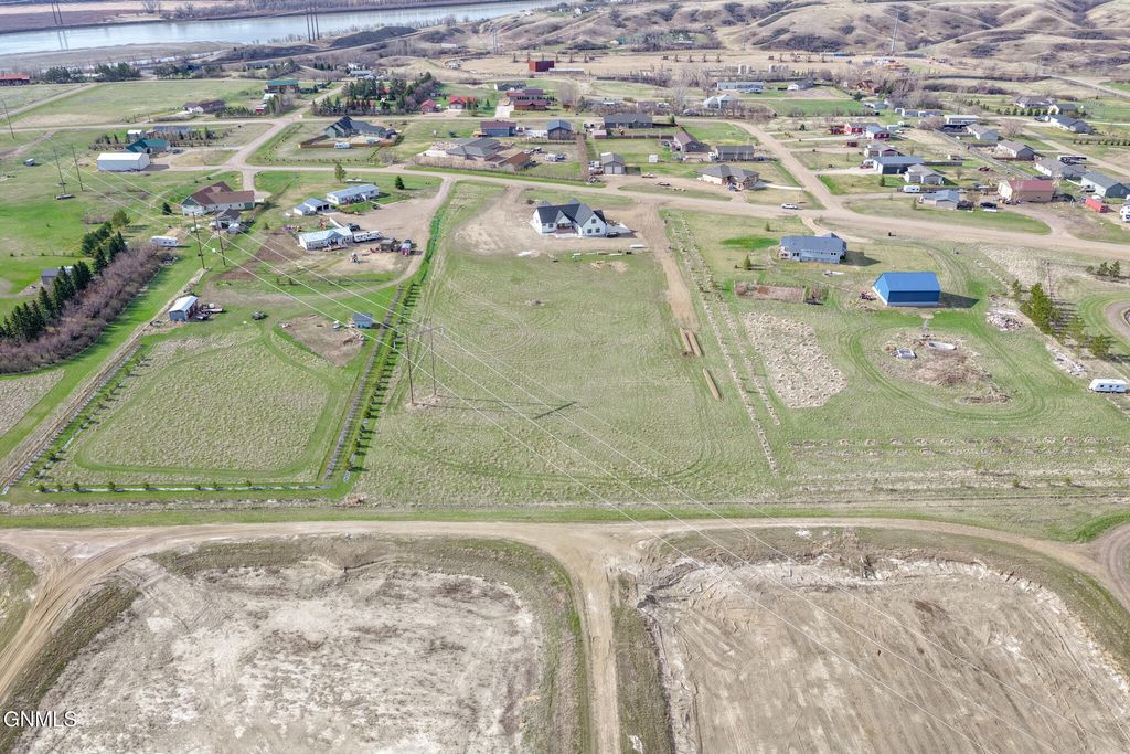 Tbd Southview Drive, Williston, ND 58801 photo 2