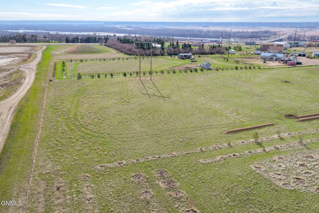 Tbd Southview Drive, Williston, ND 58801 photo 4
