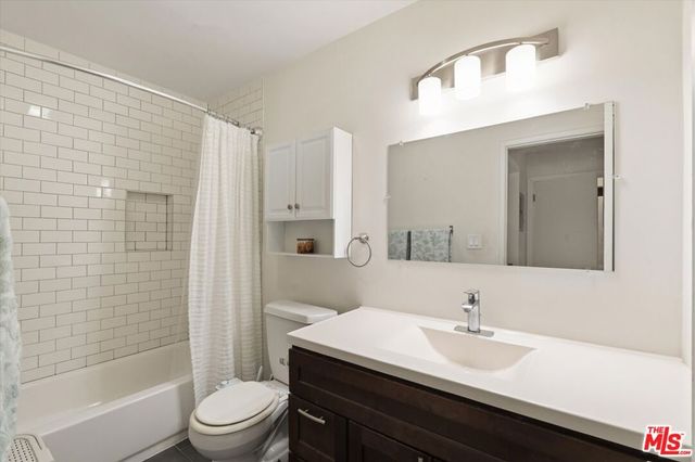 2852 Sawtelle Boulevard 12, Los Angeles, CA 90064