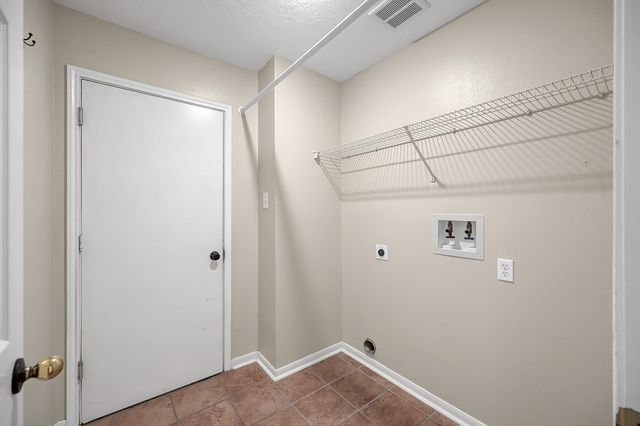 222 Lazy Lane, Montgomery, TX 77356