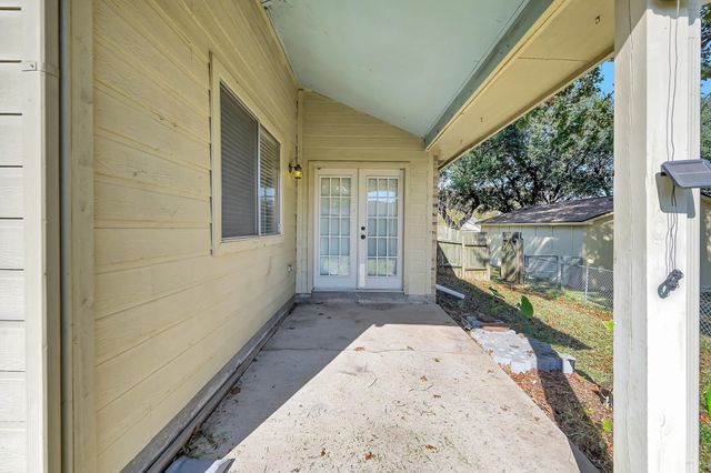 222 Lazy Lane, Montgomery, TX 77356