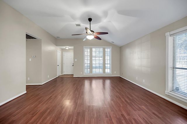 222 Lazy Lane, Montgomery, TX 77356