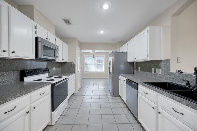 222 Lazy Lane, Montgomery, TX 77356