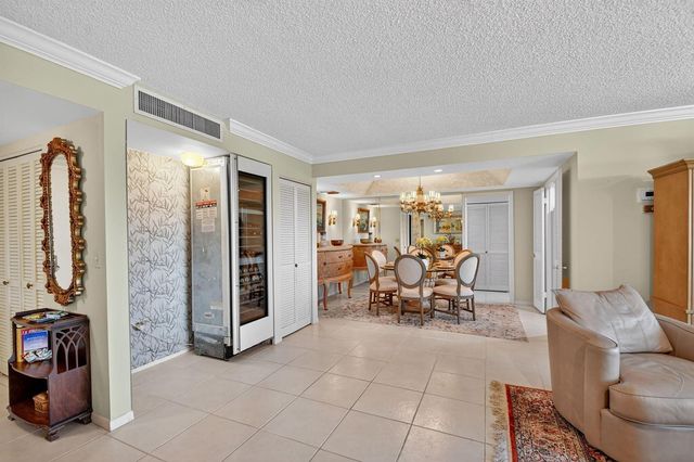 3589 S Ocean Boulevard 608, South Palm Beach, FL 33480