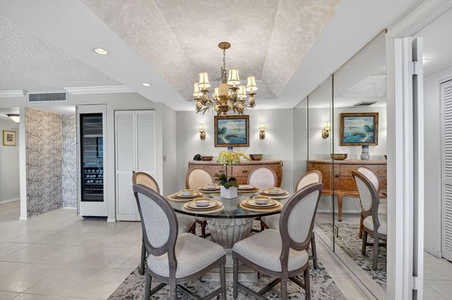 3589 S Ocean Boulevard 608, South Palm Beach, FL 33480