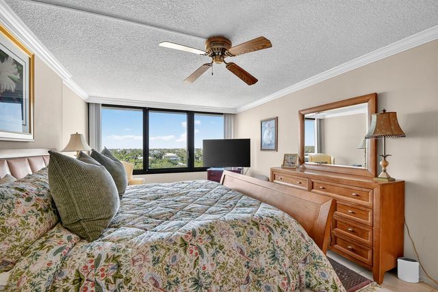 3589 S Ocean Boulevard 608, South Palm Beach, FL 33480