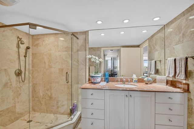 3589 S Ocean Boulevard 608, South Palm Beach, FL 33480