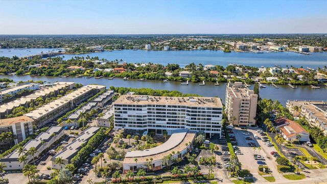 3589 S Ocean Boulevard 608, South Palm Beach, FL 33480