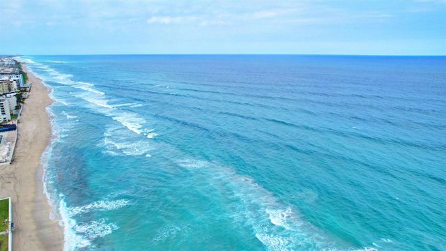 3589 S Ocean Boulevard 608, South Palm Beach, FL 33480
