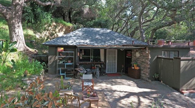 537 Cloverleaf Dr, Monrovia, CA 91016