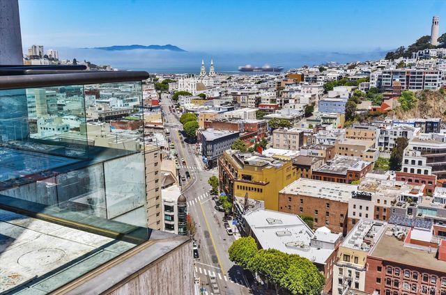 611 Washington Street 2105, San Francisco, CA 94111