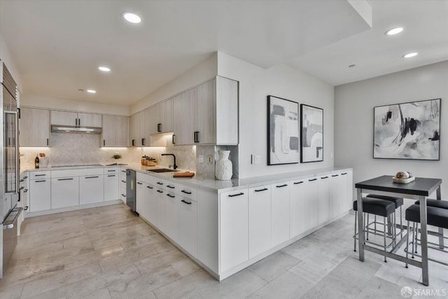 611 Washington Street 2105, San Francisco, CA 94111