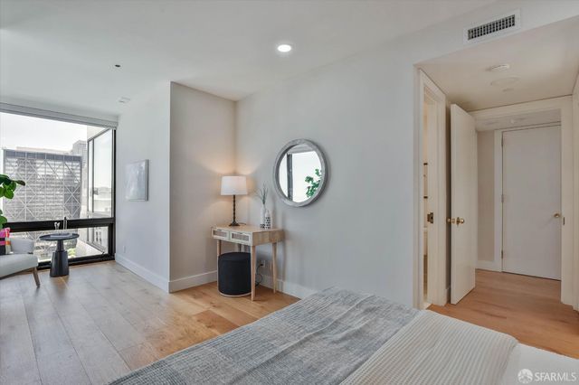 611 Washington Street 2105, San Francisco, CA 94111