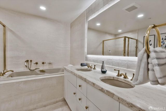 611 Washington Street 2105, San Francisco, CA 94111
