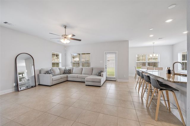 32906 Ruthie Dean Drive, Brookshire, TX 77423