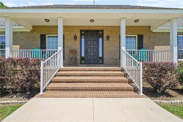 6141 Ranch Road E, Grand Bay, AL 36541