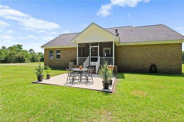 6141 Ranch Road E, Grand Bay, AL 36541