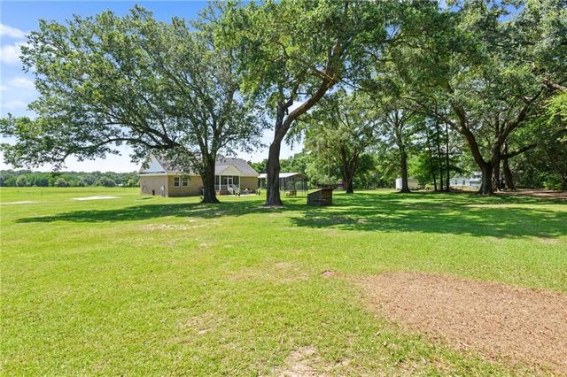 6141 Ranch Road E, Grand Bay, AL 36541