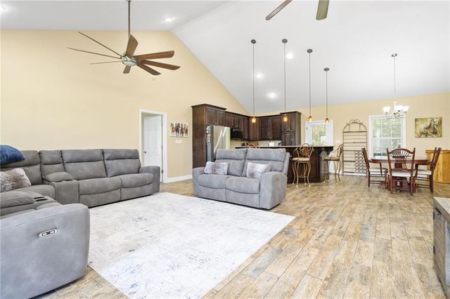 6141 Ranch Road E, Grand Bay, AL 36541